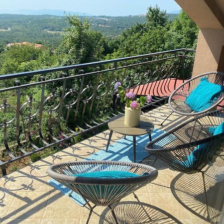 Andrea, Premium Three Bedroom Apartment, Entire Floor Кастав Екстериор снимка