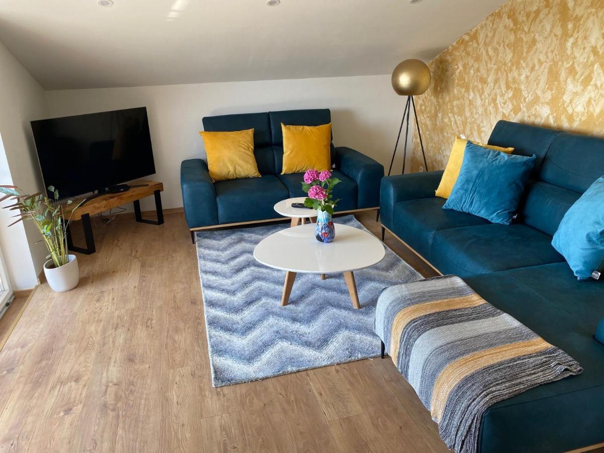 Andrea, Premium Three Bedroom Apartment, Entire Floor Кастав Екстериор снимка